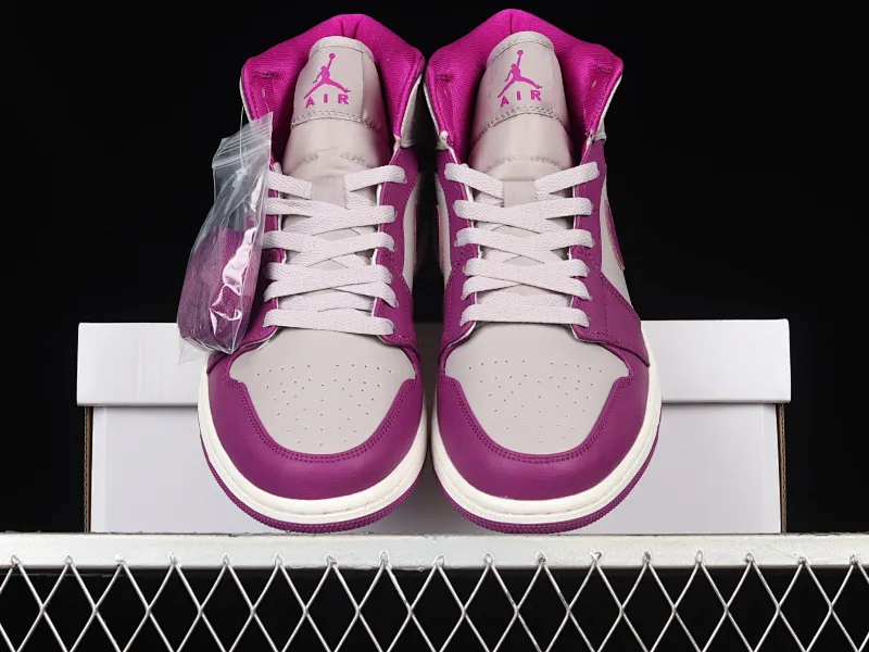 All categories Air Jordan Jordan series basketball shoes Air Jordan 1 Mid Air Jordan 1 Mid "Magenta" AJ1 Joe 1 purple gray China basketball shoes BQ6472-501